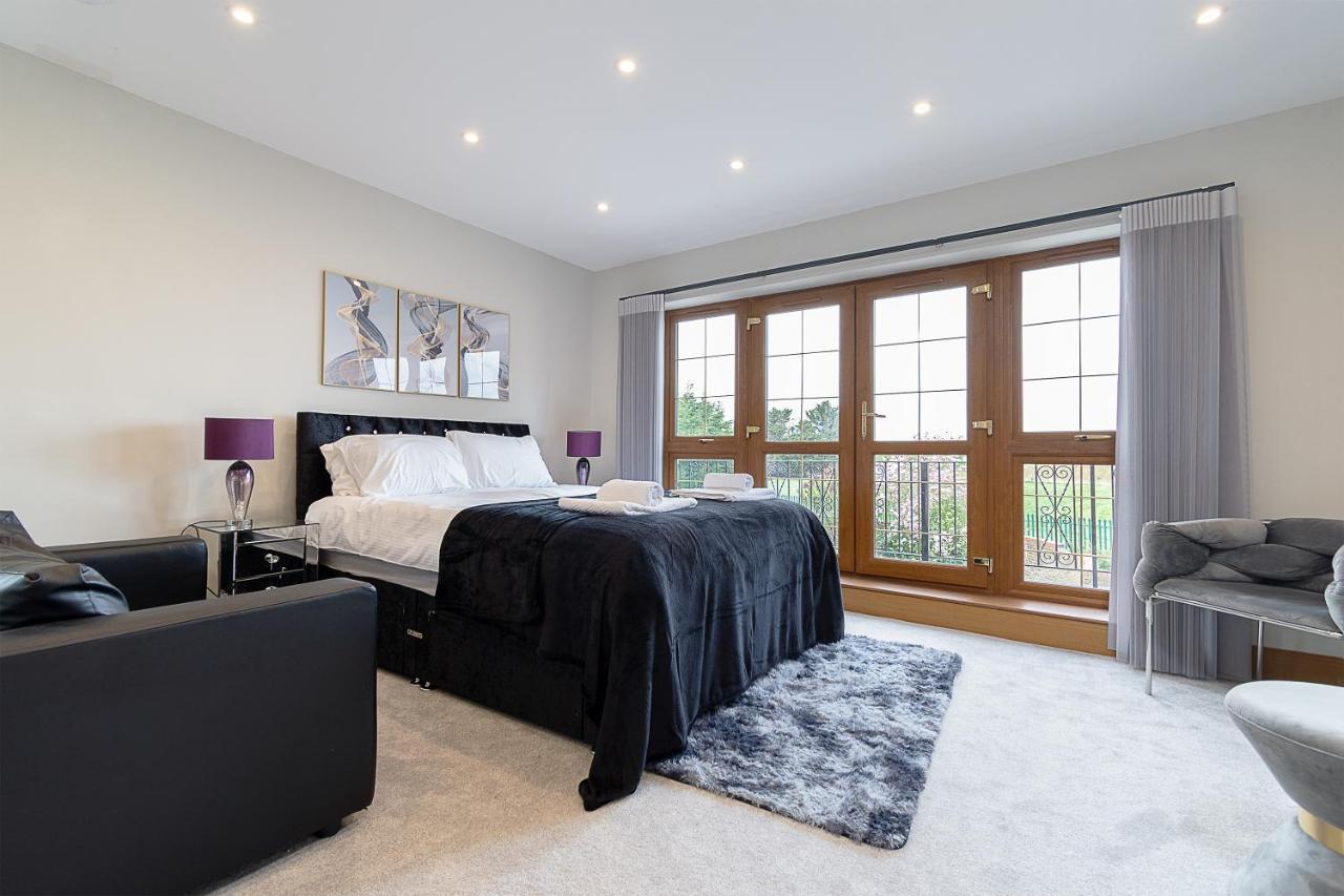 Boutique Green Acre Views Slough Ngoại thất bức ảnh